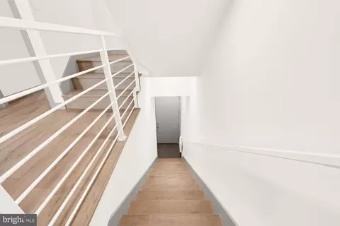 Entry Way - 1116 P St NW #C, Washington, DC 20005 photo 2 of 2