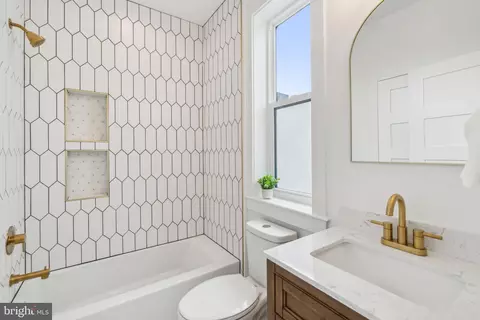 163 U St NE #2, Washington, DC 20002 photo 27