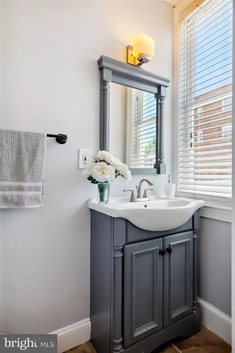 4417 3rd St NW, Washington, DC 20011 photo 10
