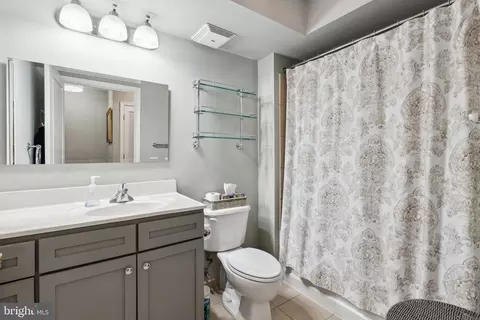 Bath - 616 E Street St NW #213, Washington, DC 20004 photo 1 of 2