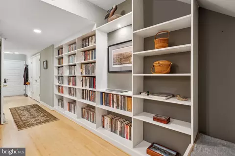 Entry Way - 616 E Street St NW #213, Washington, DC 20004 photo 1 of 6