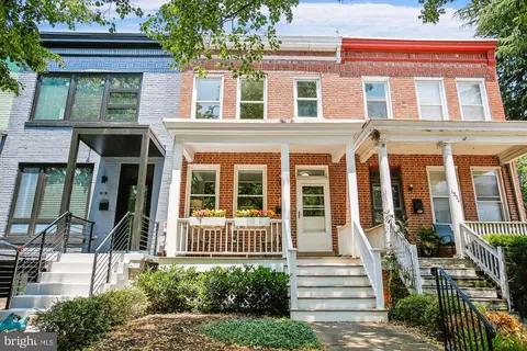 1322 D St SE, Washington, DC 20003
