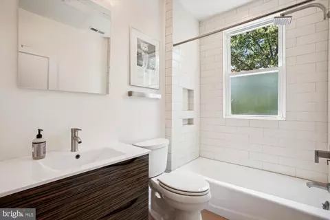 Bath - 1322 D St SE, Washington, DC 20003 photo 1 of 2