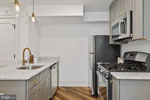 631 F St NE, Washington, DC 20002 photo 38