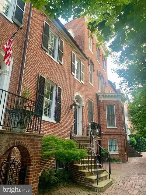 3312 N Street St NW, Washington, DC 20007
