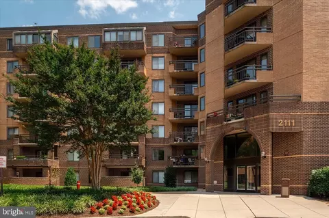 2111 Wisconsin Ave NW #318, Washington, DC 20007