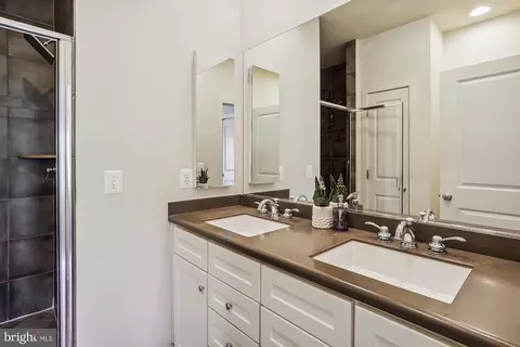 314 I St SE, Washington, DC 20003 photo 32