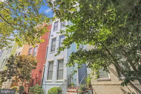 314 I St SE, Washington, DC 20003 photo 2