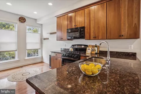 314 I St SE, Washington, DC 20003 photo 19