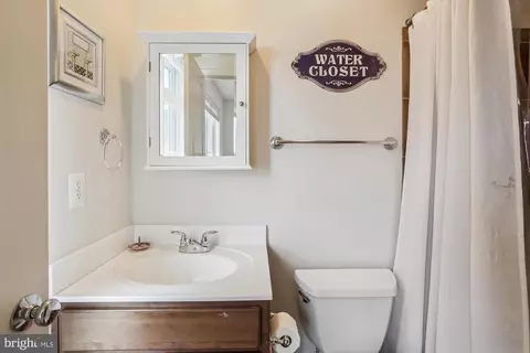 314 I St SE, Washington, DC 20003 photo 47