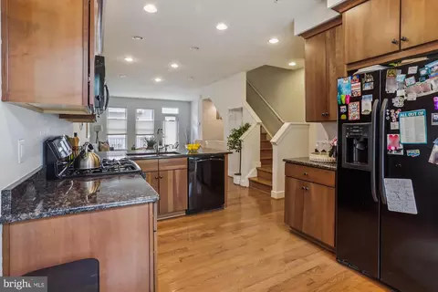 314 I St SE, Washington, DC 20003 photo 11