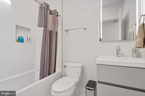 928 Constitution Ave NE, Washington, DC 20002 photo 36