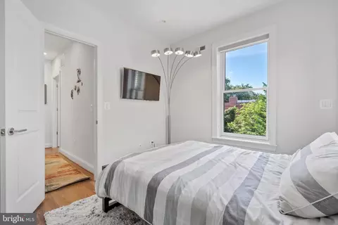 928 Constitution Ave NE, Washington, DC 20002 photo 38