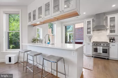 928 Constitution Ave NE, Washington, DC 20002 photo 11