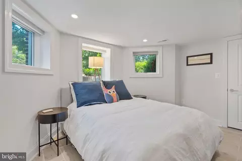 928 Constitution Ave NE, Washington, DC 20002 photo 25