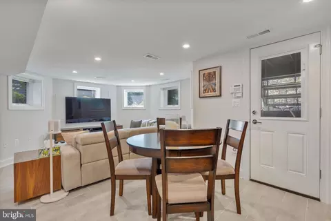 928 Constitution Ave NE, Washington, DC 20002 photo 21