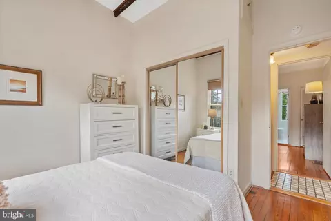 702 9th St SE, Washington, DC 20003 photo 13