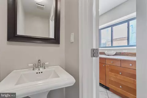 620 3rd St NE, Washington, DC 20002 photo 10