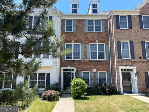3255 Fort Lincoln Dr NE, Washington, DC 20018