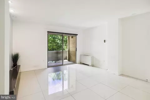 4600 Connecticut Ave NW #526, Washington, DC 20008