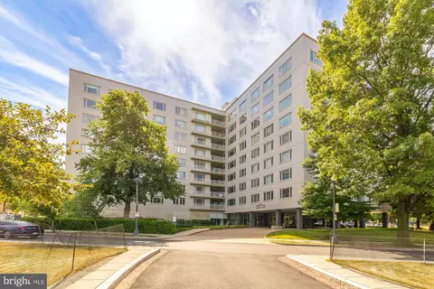 2475 Virginia Ave NW #200/201, Washington, DC 20037