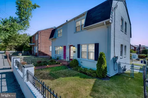5725 2nd St NE, Washington, DC 20011