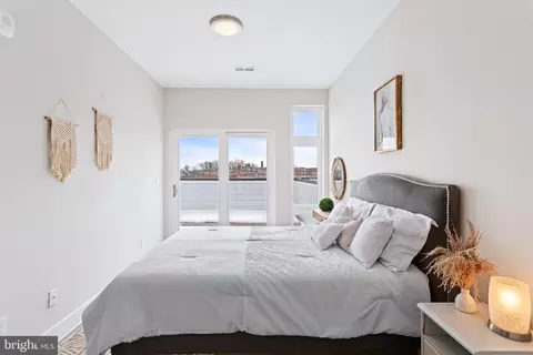 2209 M St NE #11, Washington, DC 20002 photo 8