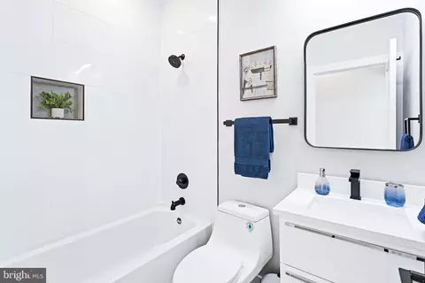 2209 M St NE #11, Washington, DC 20002 photo 19