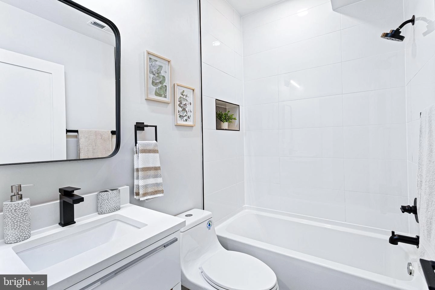2209 M St NE #11, Washington, DC 20002 photo 14
