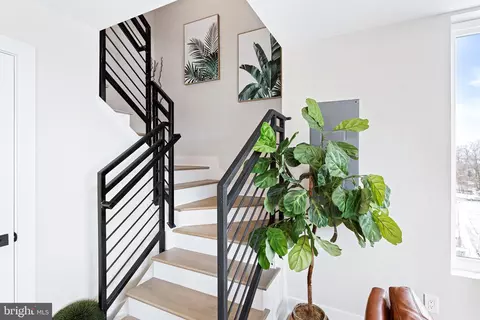 2209 M St NE #11, Washington, DC 20002 photo 6