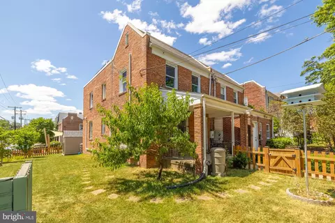 21 Hamilton St NE, Washington, DC 20011