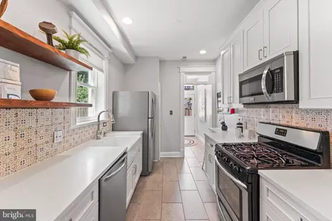 226 14th Pl NE, Washington, DC 20002 photo 17