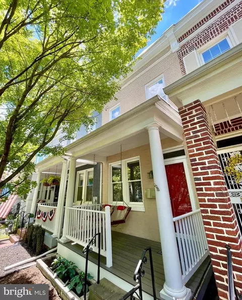 226 14th Pl NE, Washington, DC 20002