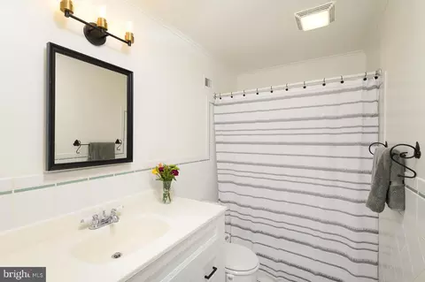 Bath - 920 I St SE, Washington, DC 20003 photo 2 of 2