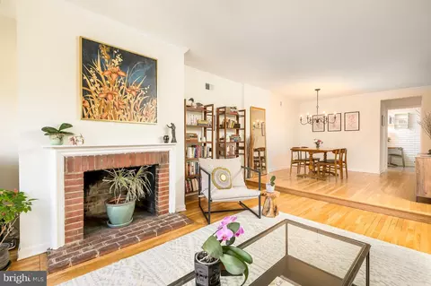 Living - 920 I St SE, Washington, DC 20003 photo 1 of 2