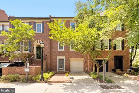 3723 Winfield Ln NW, Washington, DC 20007