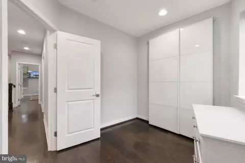 219 14th St SE, Washington, DC 20003 photo 23