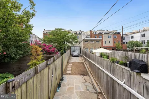 219 14th St SE, Washington, DC 20003 photo 32