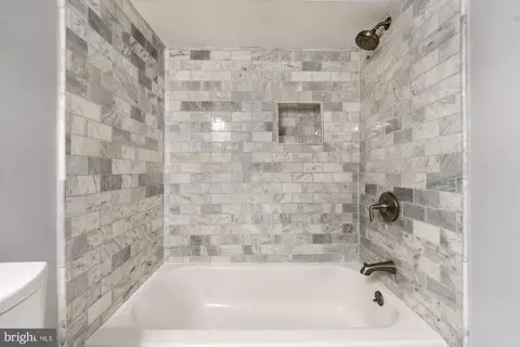 219 14th St SE, Washington, DC 20003 photo 31
