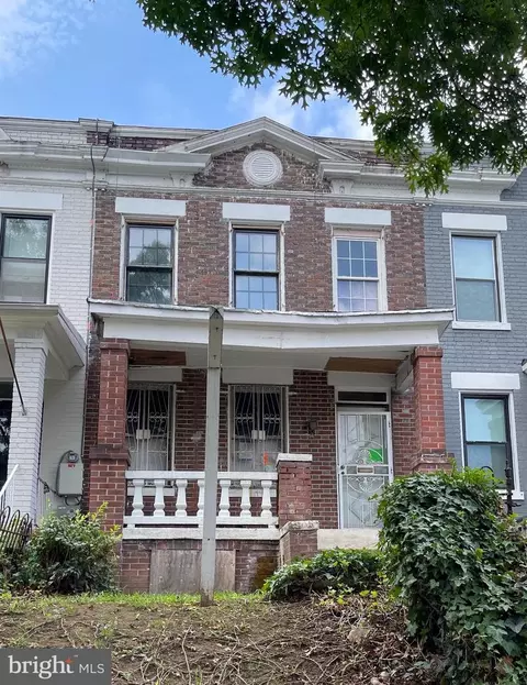 322 15th St NE, Washington, DC 20002