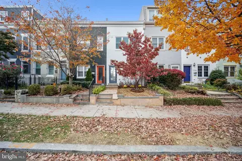 1712 A St SE, Washington, DC 20003