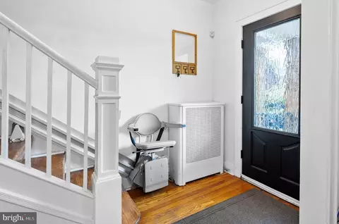 Entry Way - 524 25th Pl NE, Washington, DC 20002 photo 1 of 3
