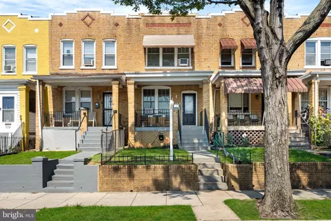 524 25th Pl NE, Washington, DC 20002