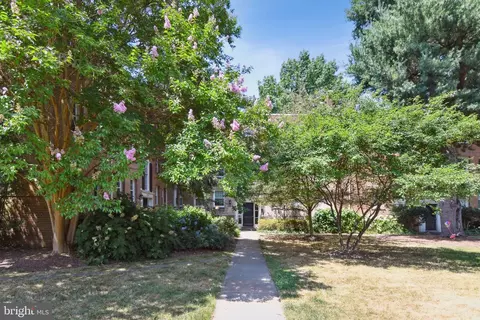 2722 Ordway St NW #2, Washington, DC 20008