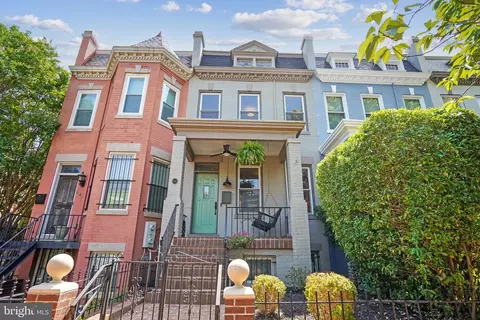 645 5th St NE, Washington, DC 20002