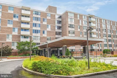 2939 Van Ness St NW #838, Washington, DC 20008