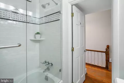 304 C St NE, Washington, DC 20002 photo 24
