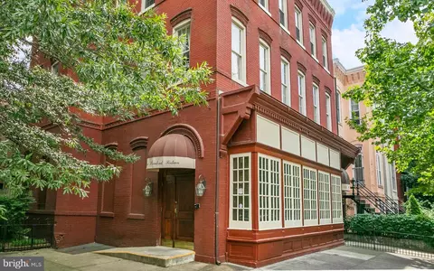304 C St NE, Washington, DC 20002 photo 44