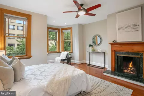 304 C St NE, Washington, DC 20002 photo 16