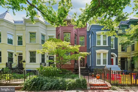 129 Tennessee Ave NE, Washington, DC 20002